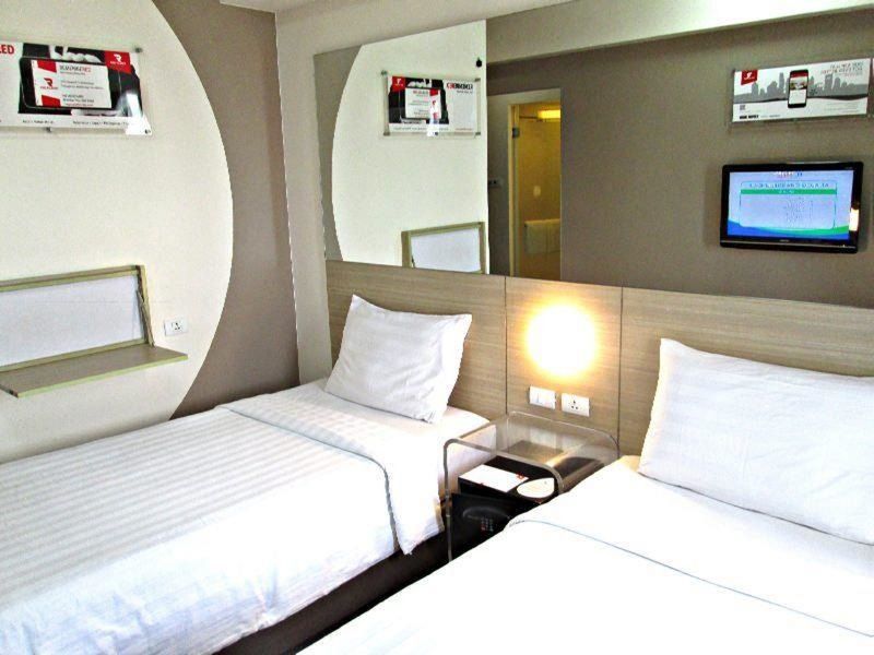 Red Planet Manila Malate Mabini Hotel Kültér fotó