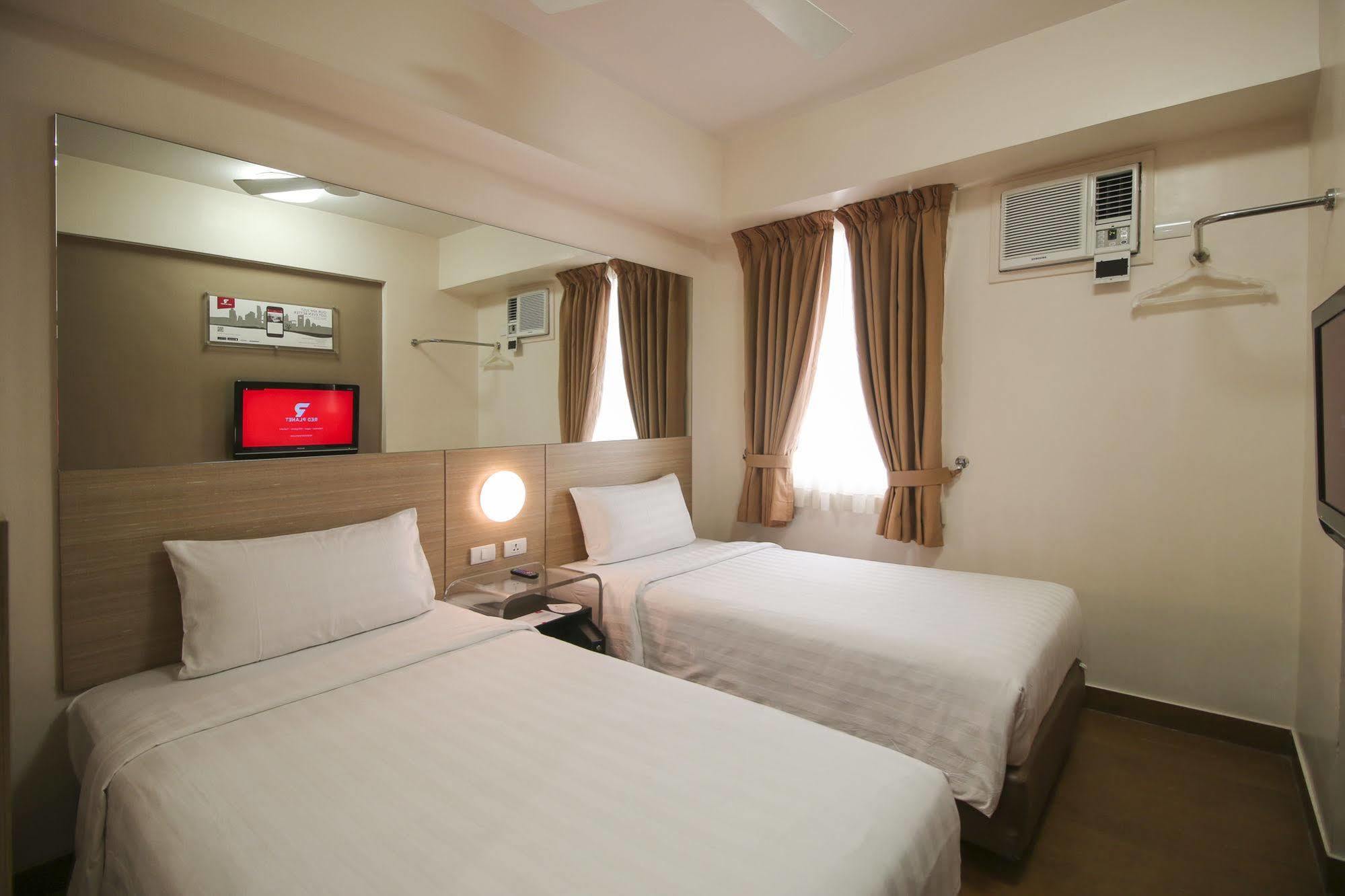 Red Planet Manila Malate Mabini Hotel Kültér fotó