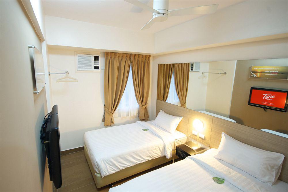 Red Planet Manila Malate Mabini Hotel Kültér fotó